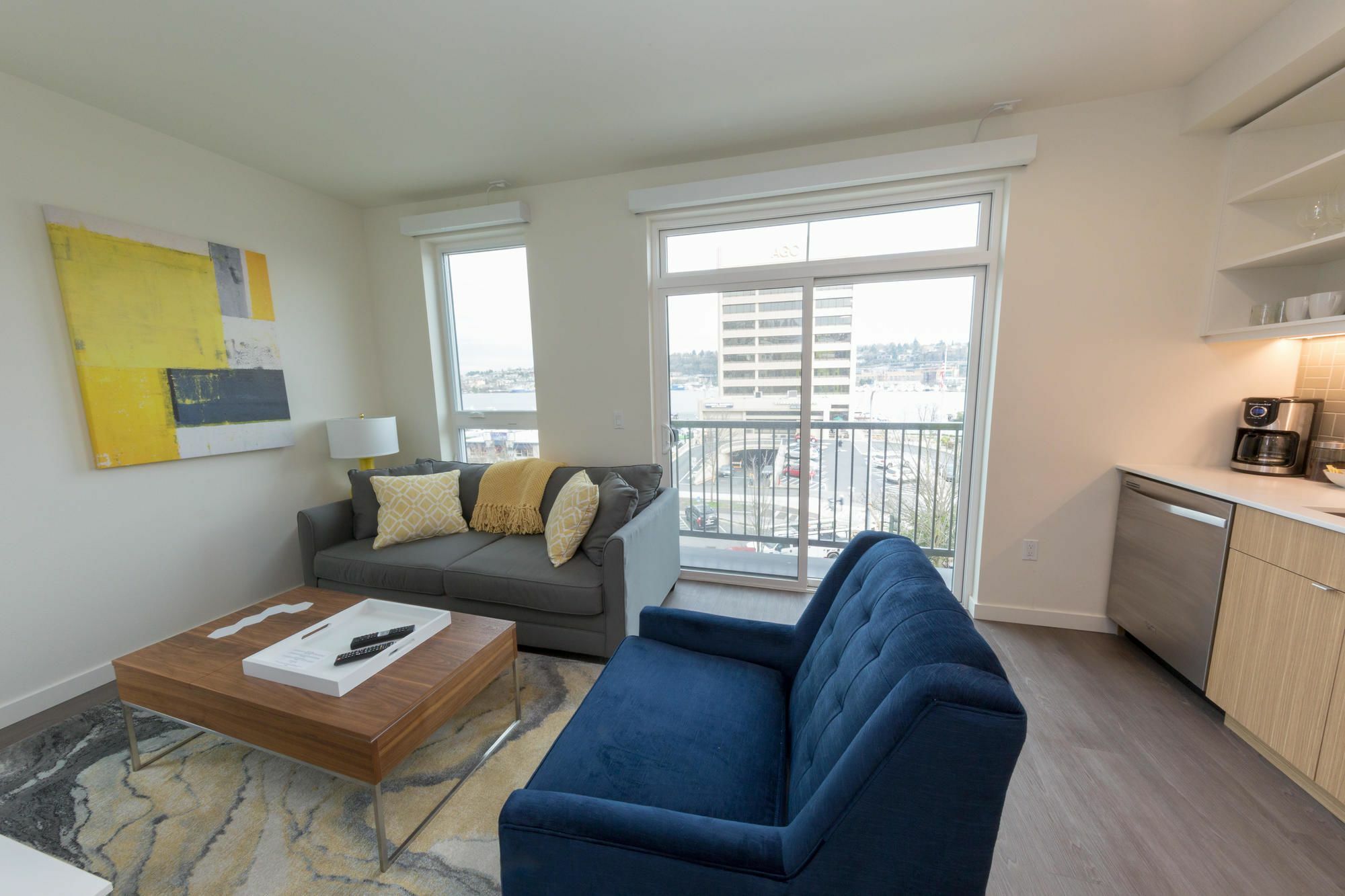 Domicile Suites At Marina Slu Seattle Exterior photo